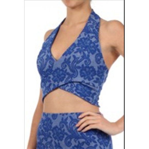 Women's Casual Sleeveless Royal Textured Halter Crop Top Only Sexy Comfy Stylish - Picture 2 of 4